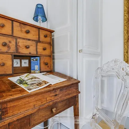 L'atelier Gilbert House, Private Jacuzzi, Parking ヴェザック