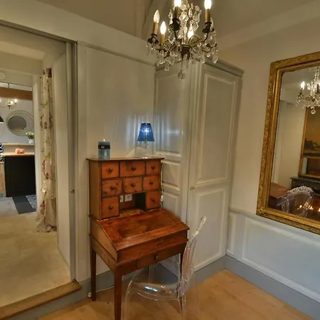 Dom wakacyjny L'atelier Gilbert House, Private Jacuzzi, Parking